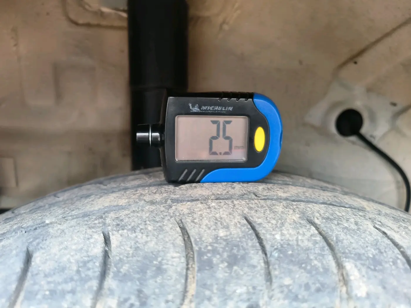 2020 Maruti Celerio VXI (O) CNG, CNG, Manual, 85,377 km, tyre