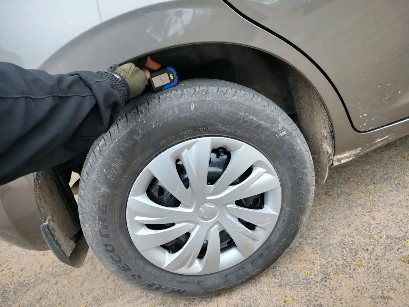 2026 Maruti Swift VXi, Petrol, Manual, 3,973 km, tyre