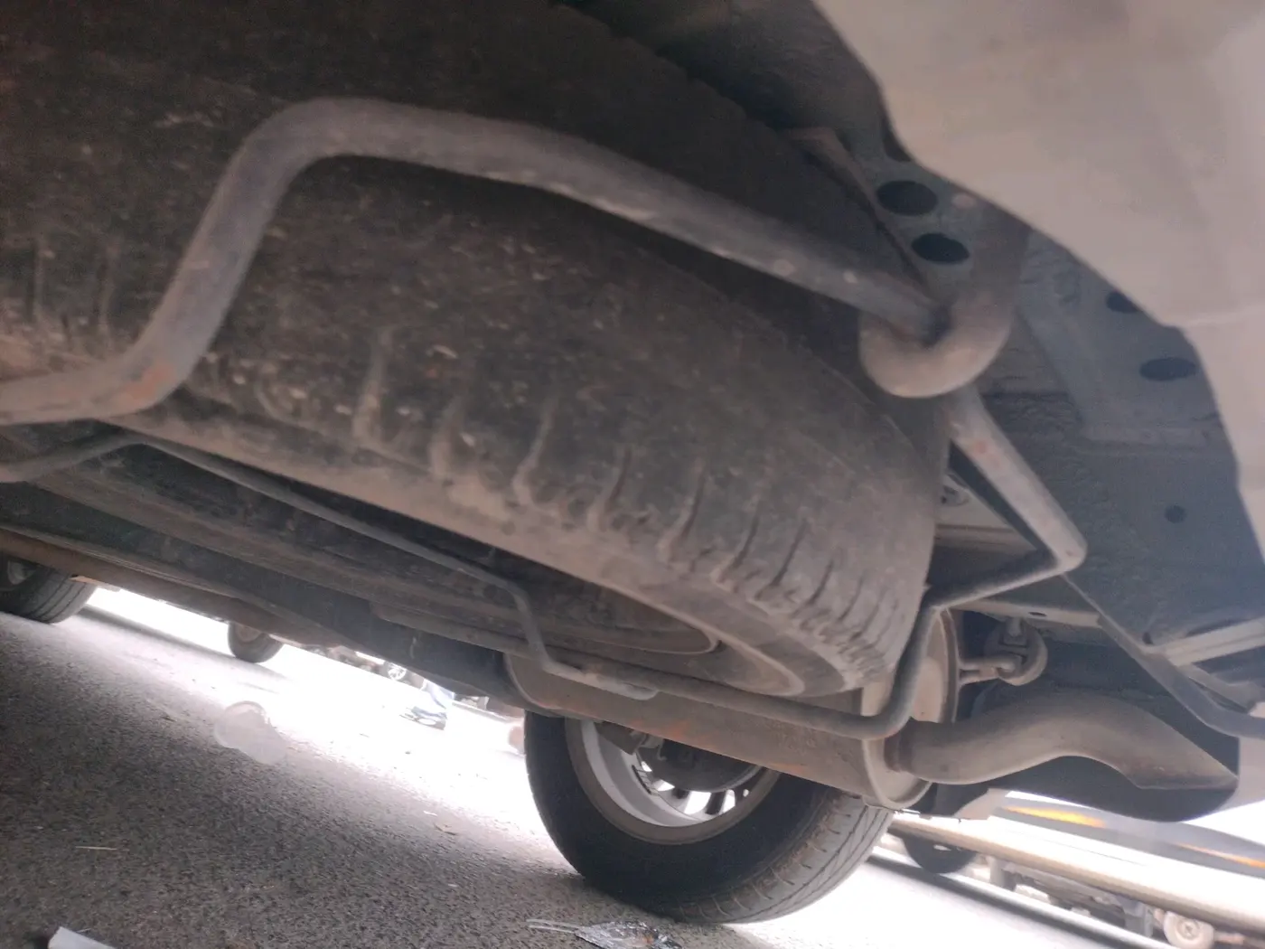 2019 Maruti XL6 ALPHA AT, Petrol, Automatic, 81,561 km, tyre