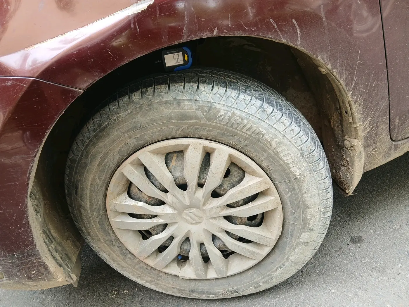 2018 Maruti Dzire VXI AMT, Petrol, Automatic, 69,208 km, tyre