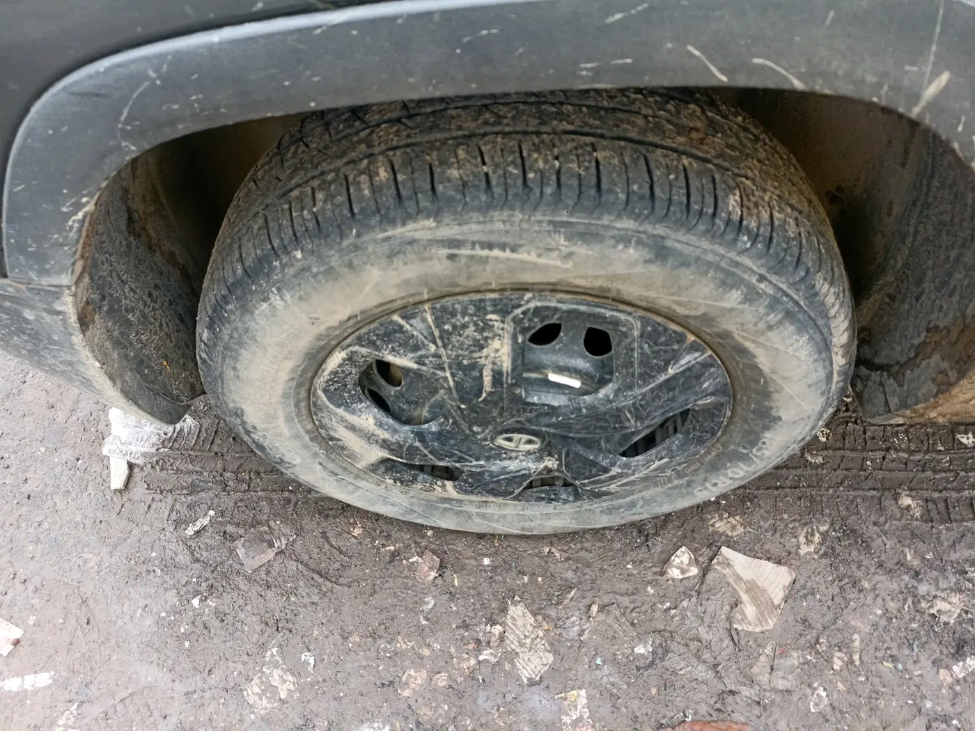 2022 Tata PUNCH PURE MT, CNG, Manual, 53,527 km, tyre