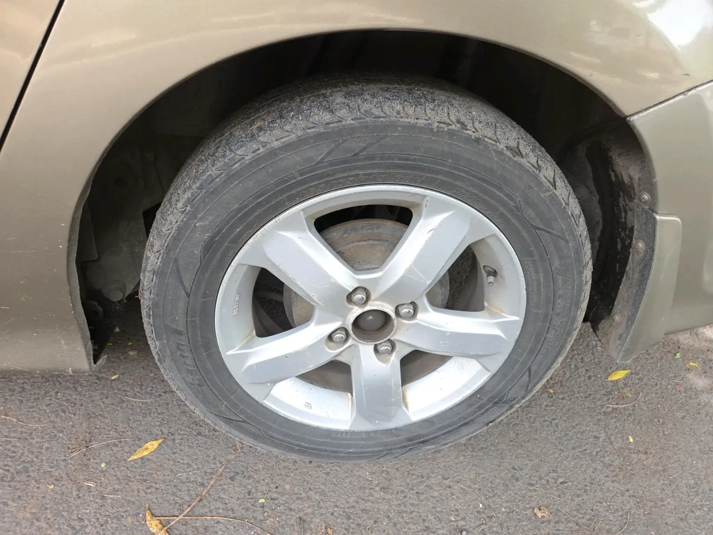 2011 Honda City 1.5L I-VTEC S AT, CNG, Automatic, 1,76,987 km, tyre