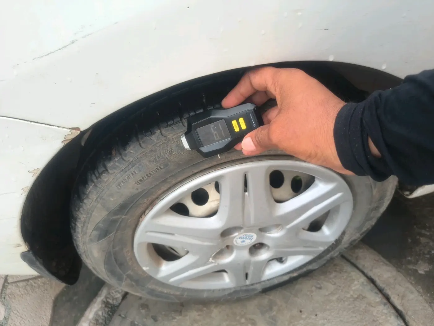 2018 Hyundai XCENT PRIME T  VTVT PLUS  CNG, CNG, Manual, 1,88,762 km, tyre