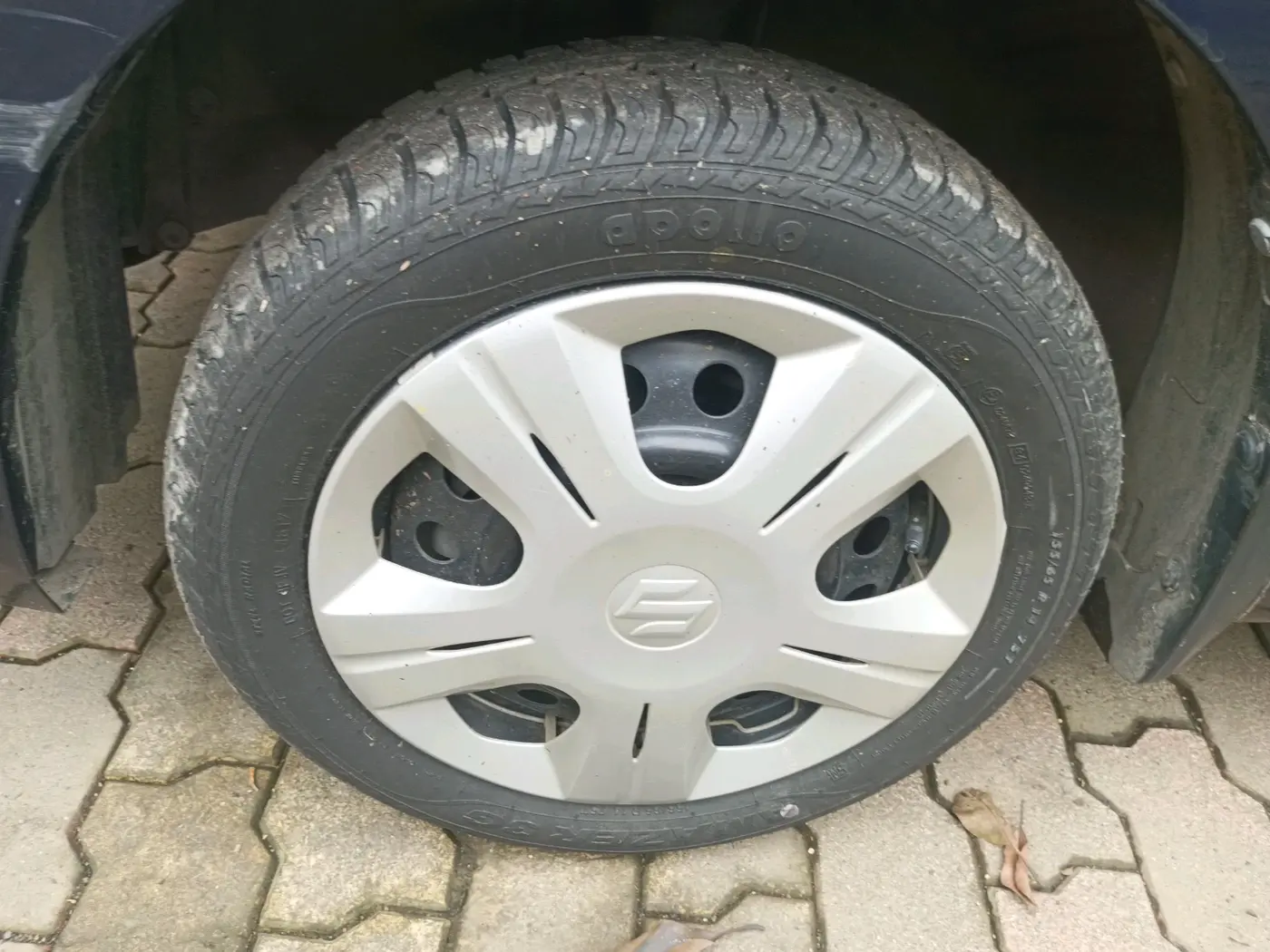2017 Maruti Wagon R 1.0 VXI (O) AMT, Petrol, Automatic, 14,864 km, tyre