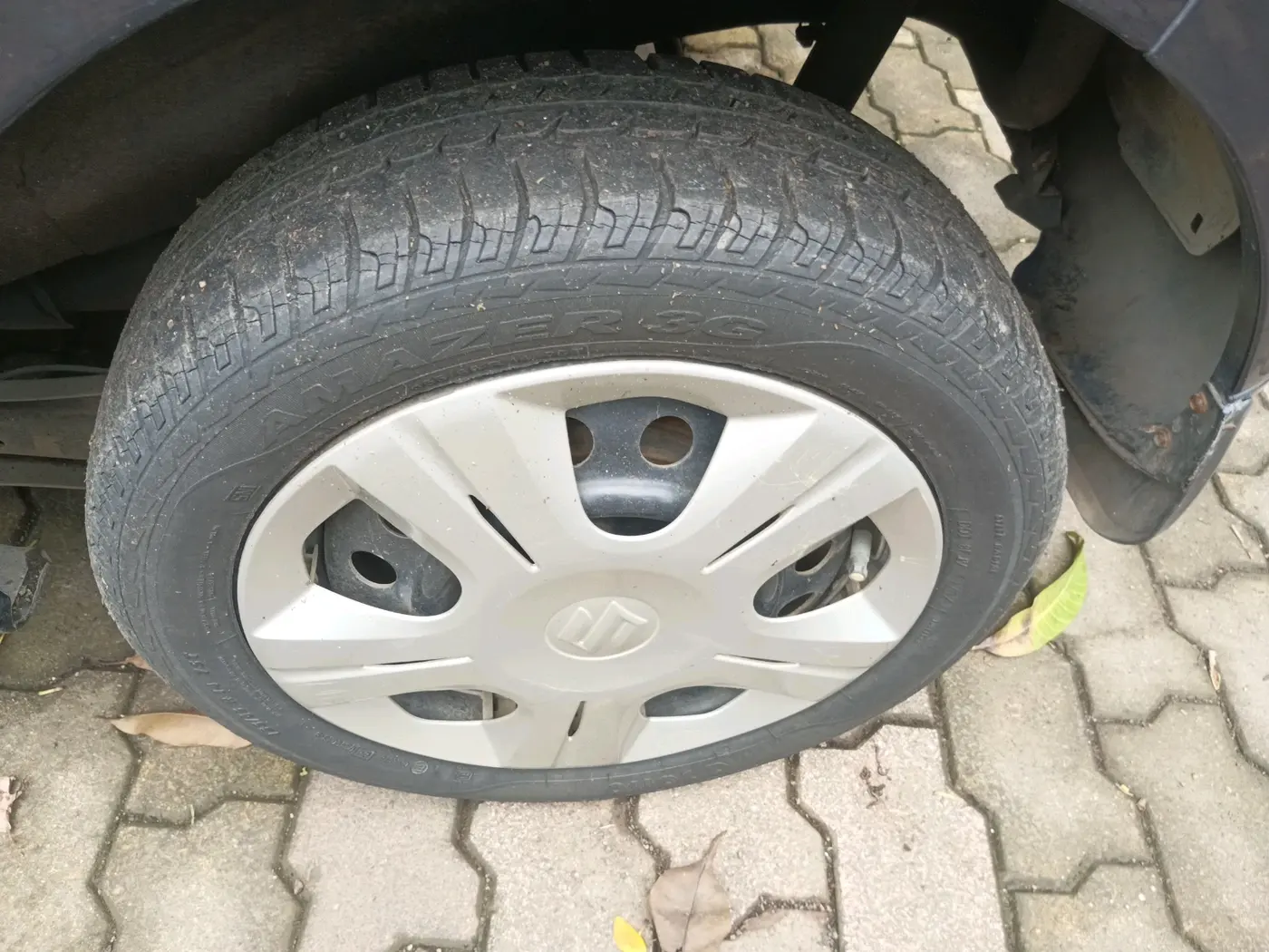 2017 Maruti Wagon R 1.0 VXI (O) AMT, Petrol, Automatic, 14,864 km, tyre
