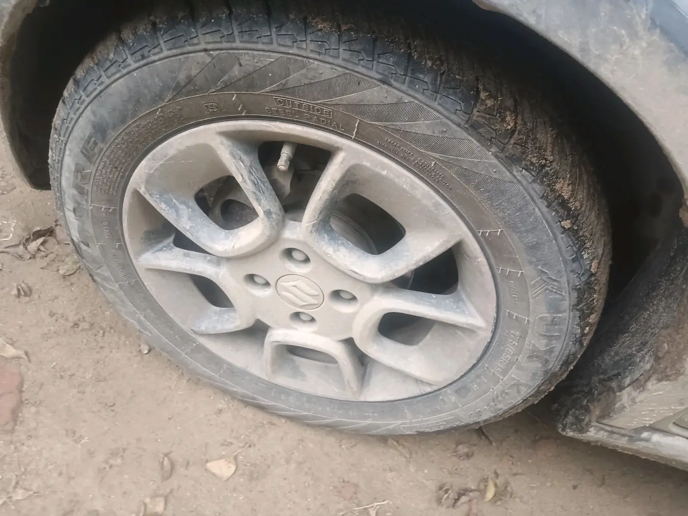 2018 Maruti IGNIS ZETA 1.2, CNG, Manual, 1,24,452 km, tyre