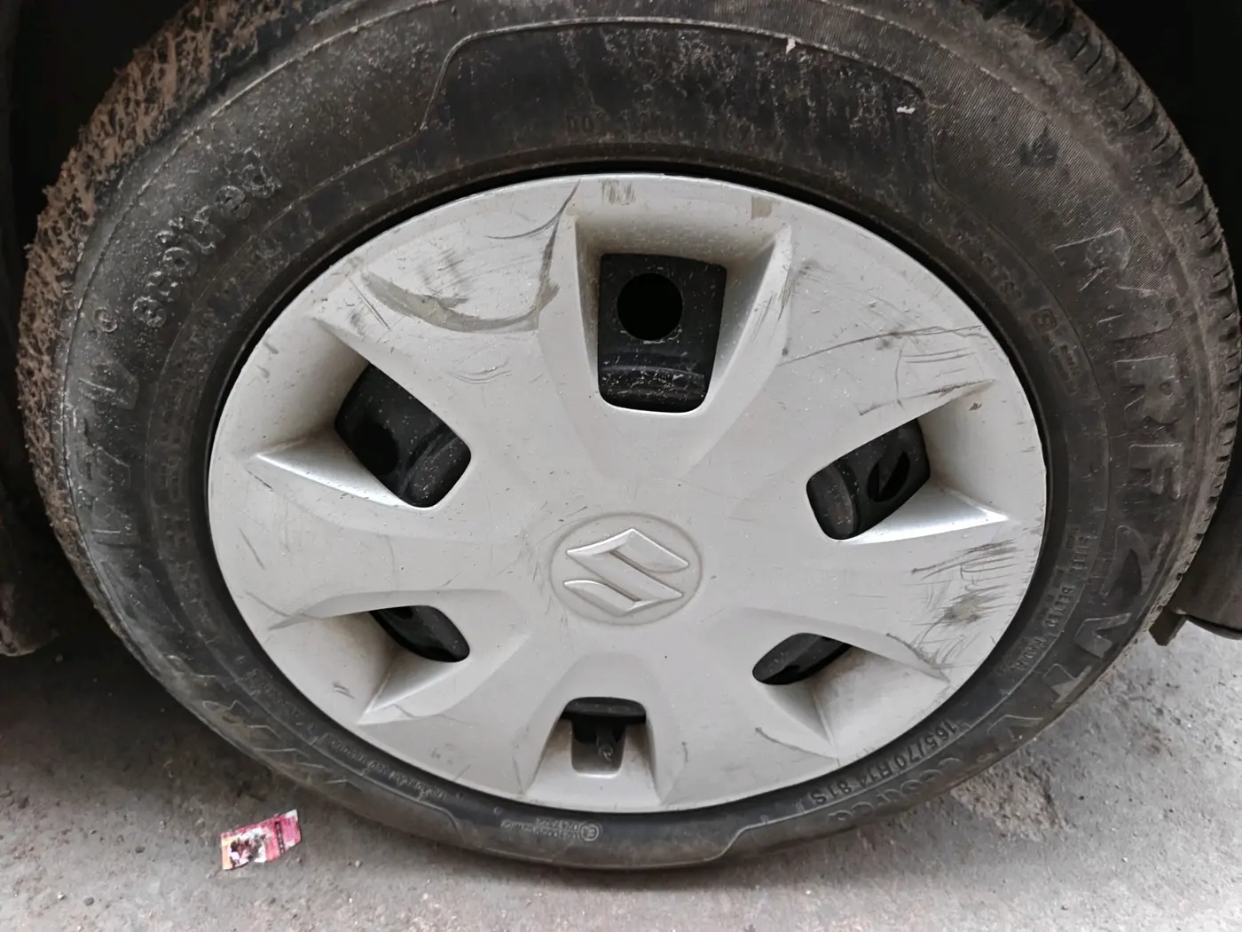 2015 Maruti Celerio VXI AMT, CNG, Automatic, 99,584 km, tyre