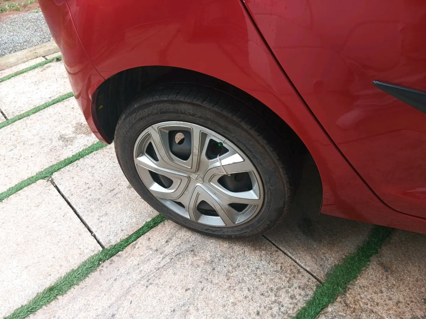 2021 Tata ALTROZ XT PETROL, Petrol, Manual, 52,430 km, tyre
