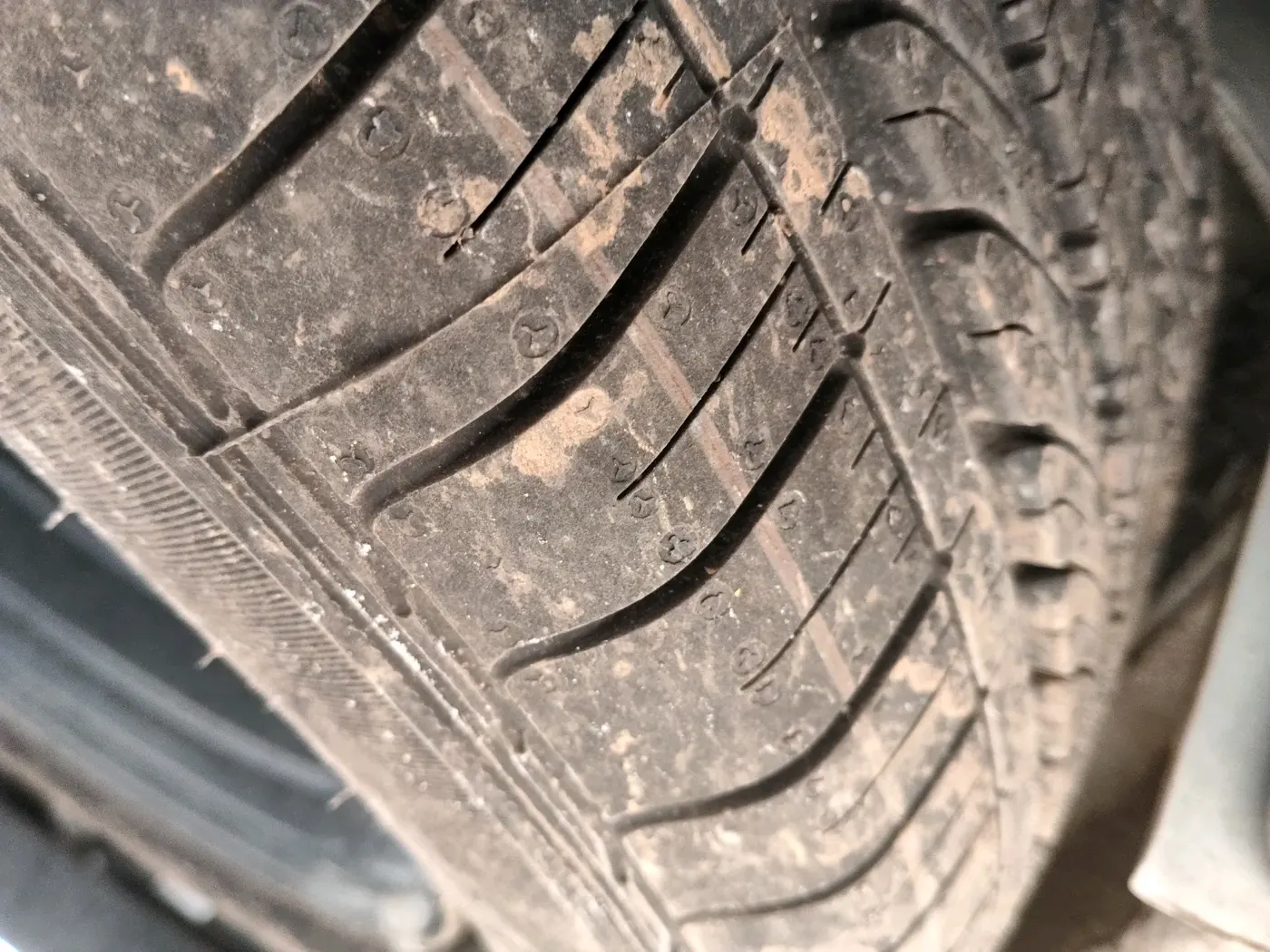 2022 MG HECTOR PLUS SHARP 1.5 PETROL TURBO CVT 6-STR, Petrol, Automatic, 23,611 km, tyre