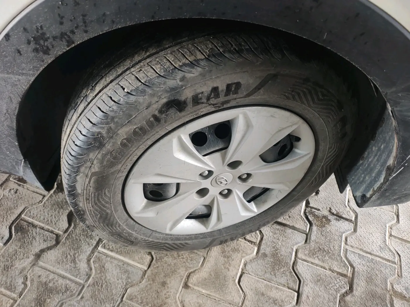 2018 Hyundai Creta E PLUS 1.4 DIESEL, Diesel, Manual, 1,25,144 km, tyre