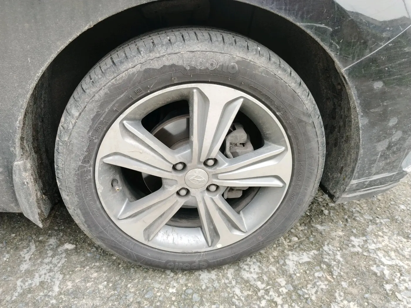 2018 Hyundai Verna 1.6 VTVT SX O, Petrol, Manual, 96,379 km, tyre