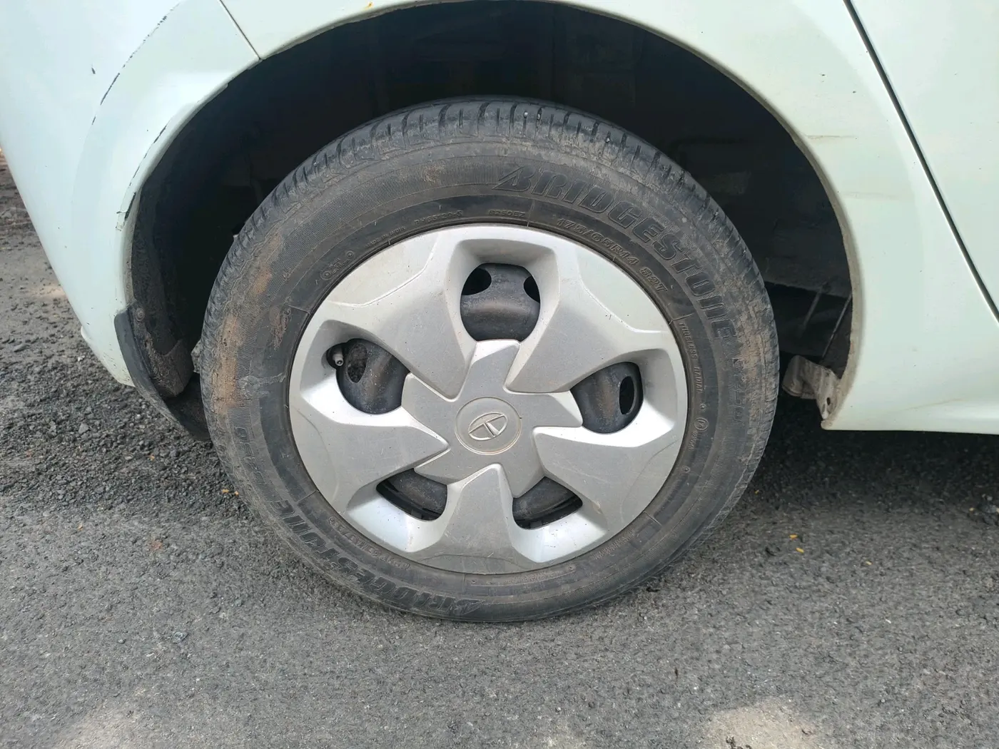 2020 Tata Tiago XT PETROL, Petrol, Manual, 45,822 km, tyre