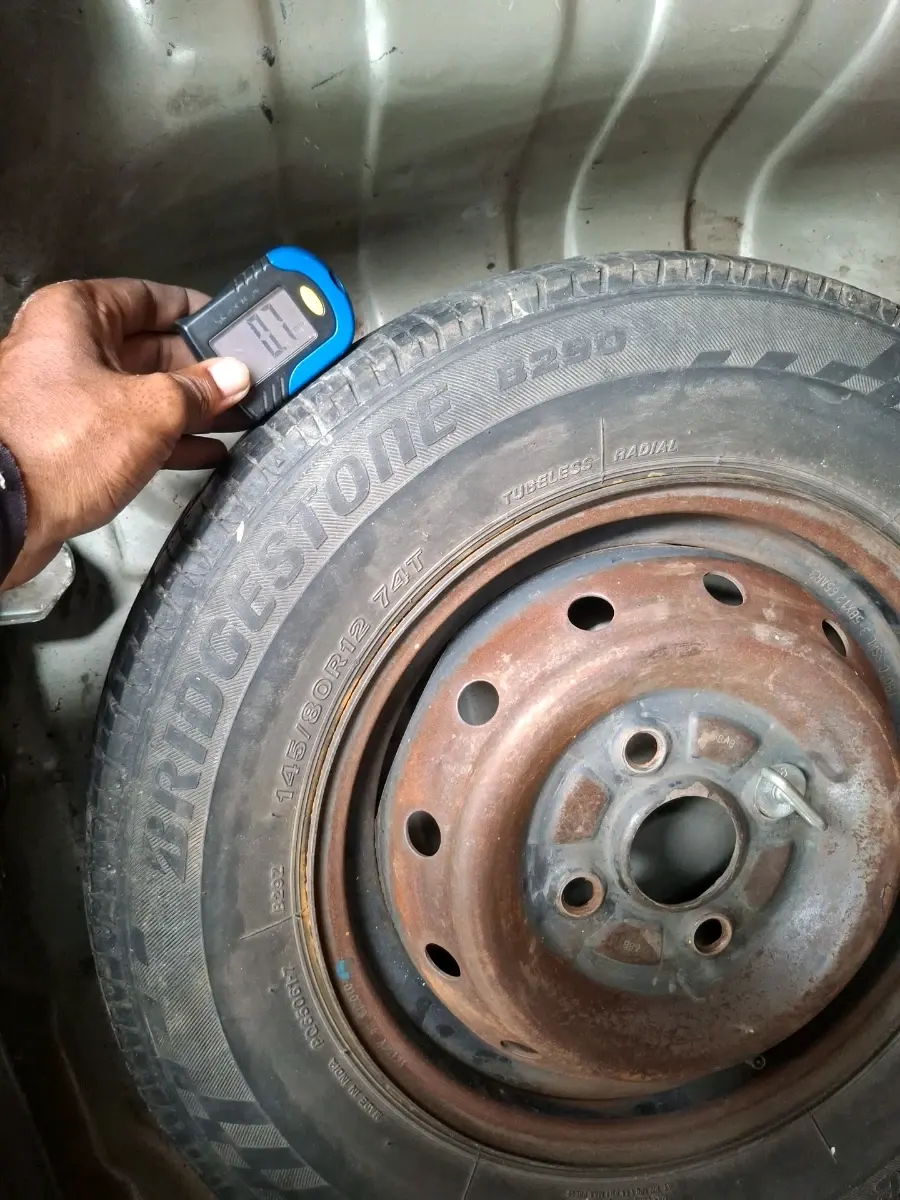2018 Maruti Alto 800 LXI, Petrol, Manual, 48,369 km, tyre