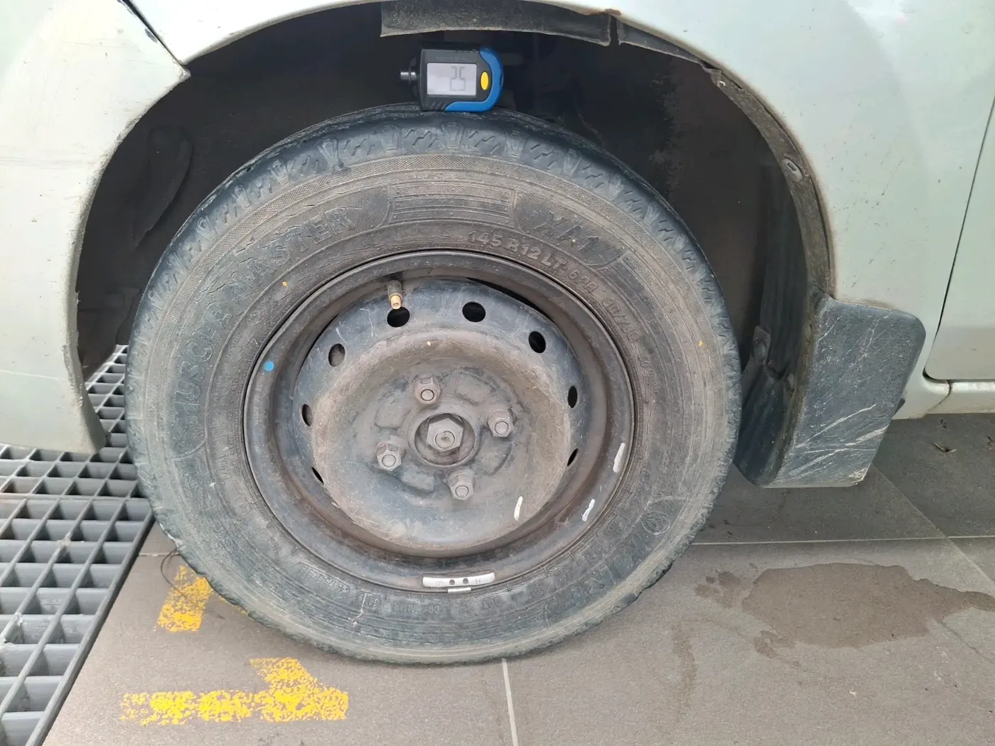 2018 Maruti Alto 800 LXI, Petrol, Manual, 48,369 km, tyre