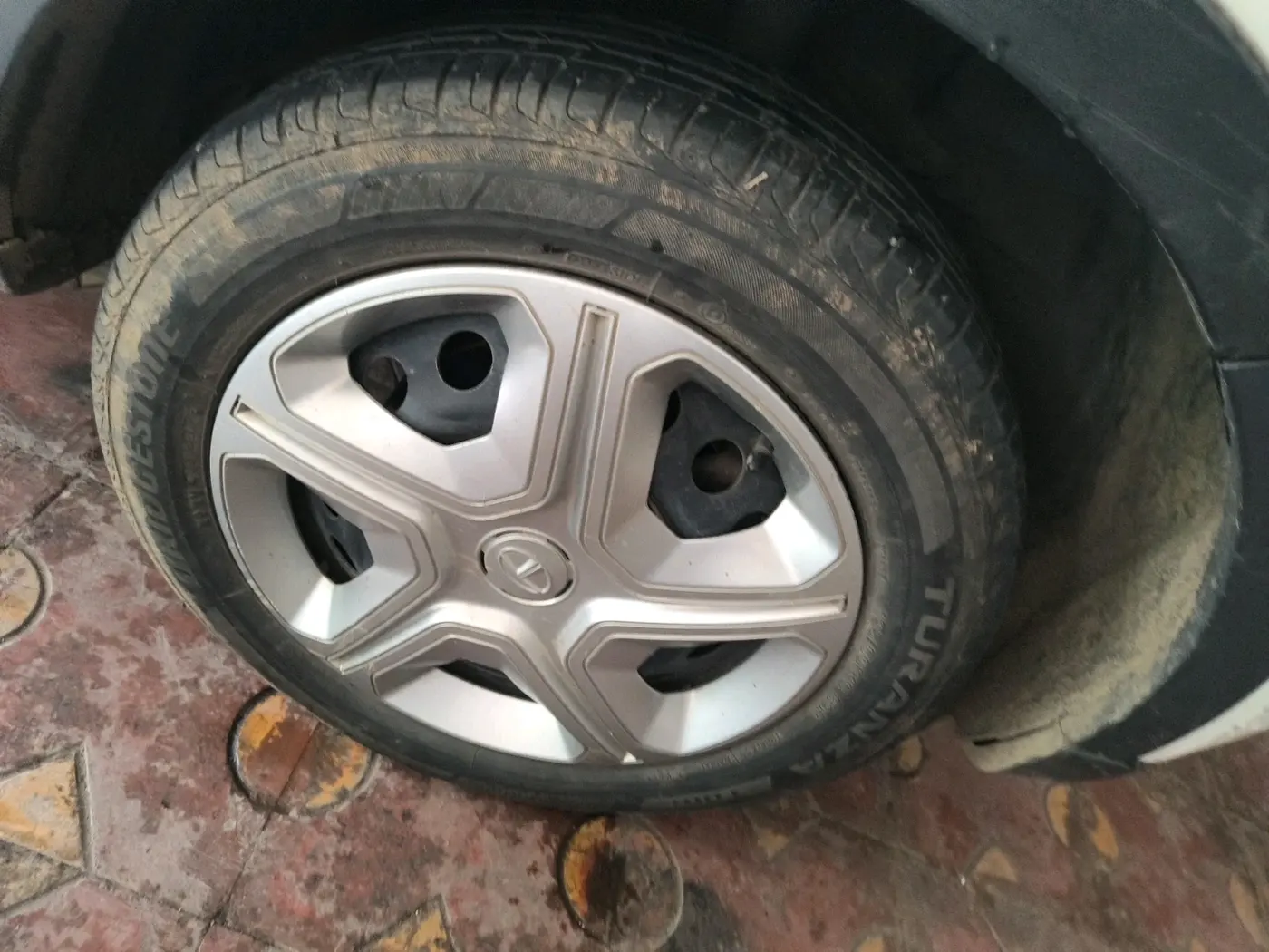 2021 Tata NEXON XMA PETROL, Petrol, Automatic, 66,735 km, tyre