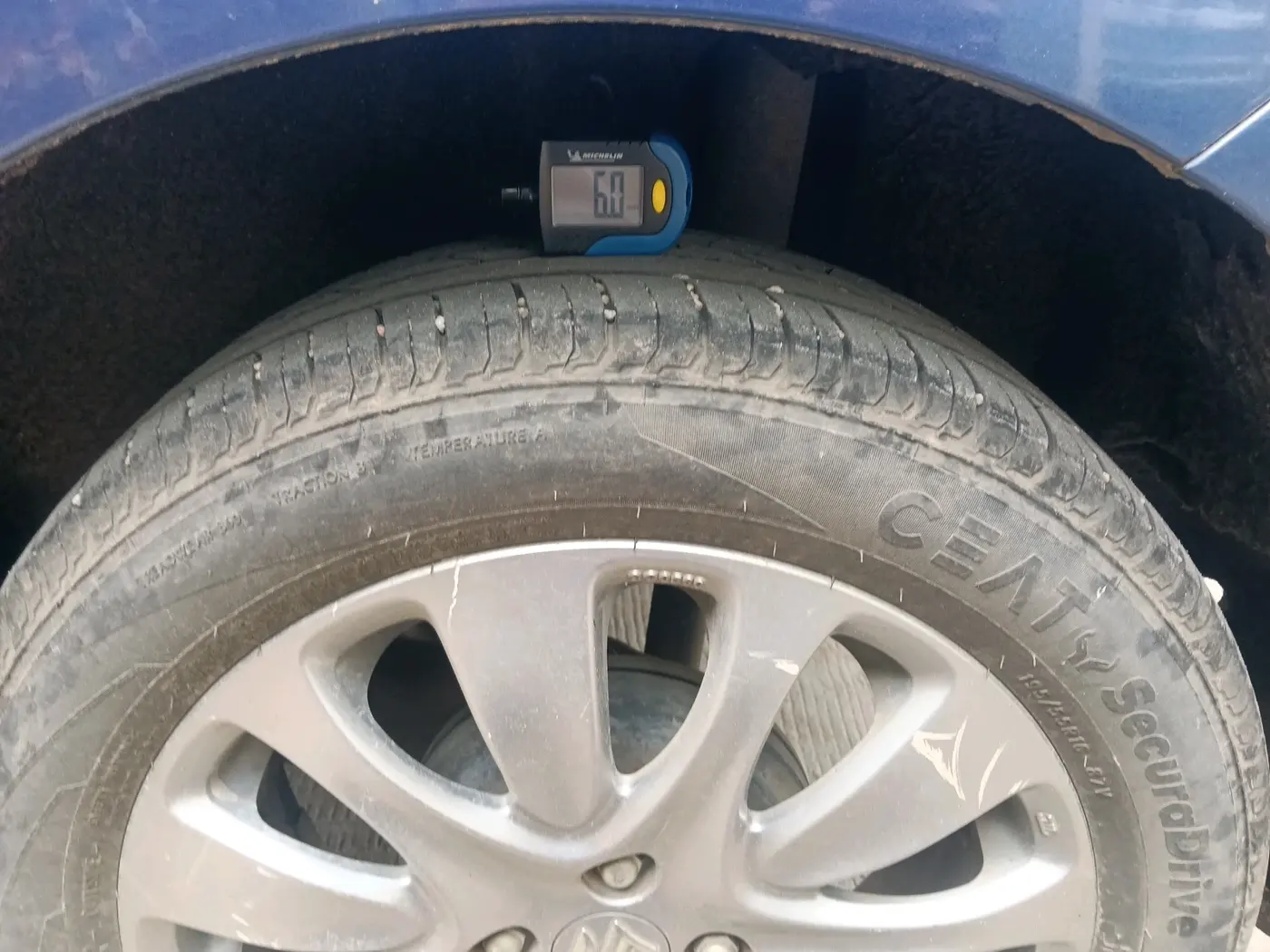 2017 Maruti Baleno ZETA CVT PETROL 1.2, Petrol, Automatic, 64,449 km, tyre