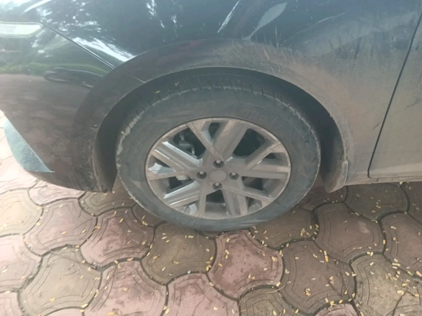 2024 Hyundai Verna SX 1.5 l MPI, Petrol, Manual, 14,208 km, tyre