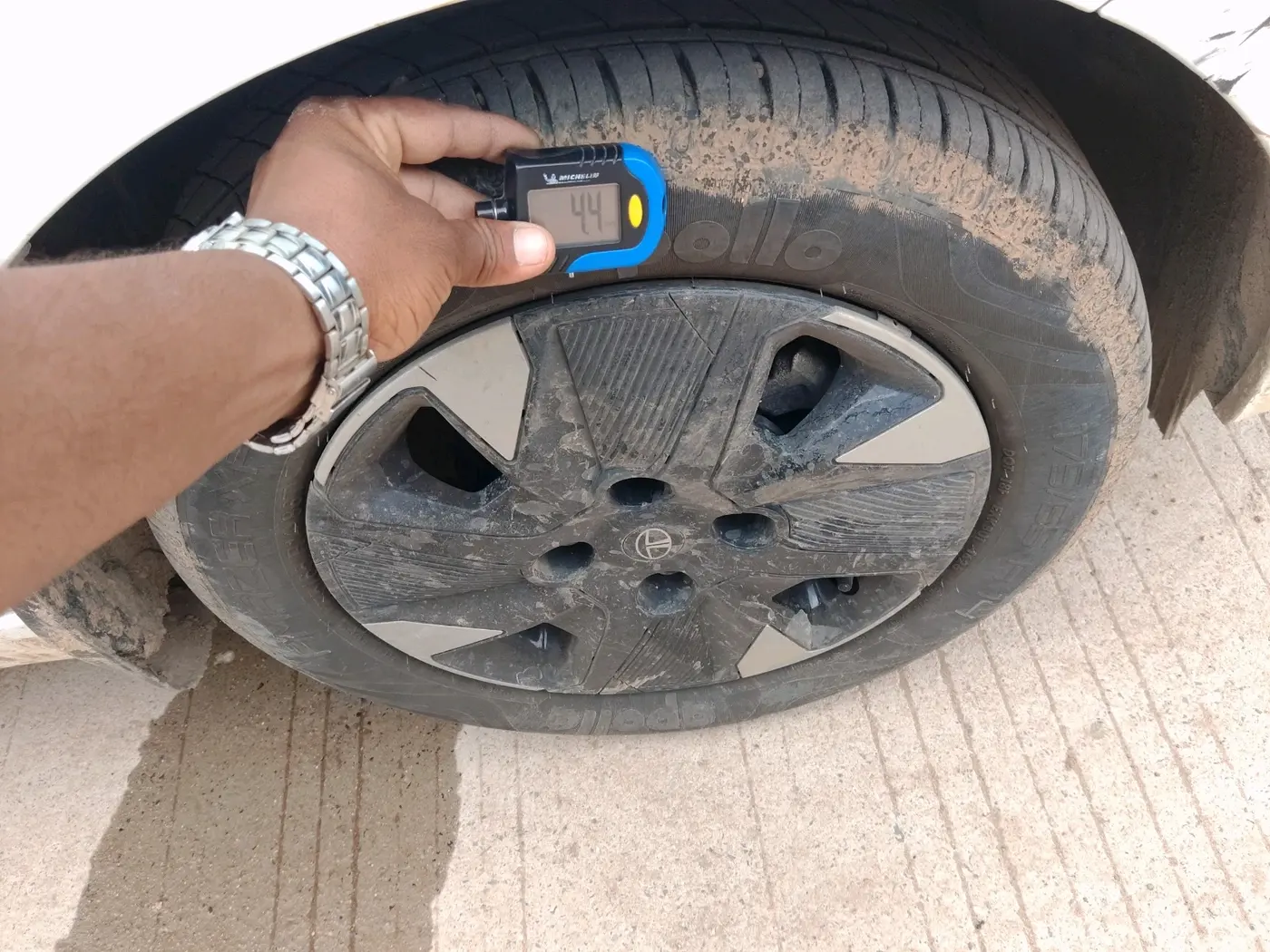 2026 Tata Tiago XTA CNG , CNG, Automatic, 5,379 km, tyre