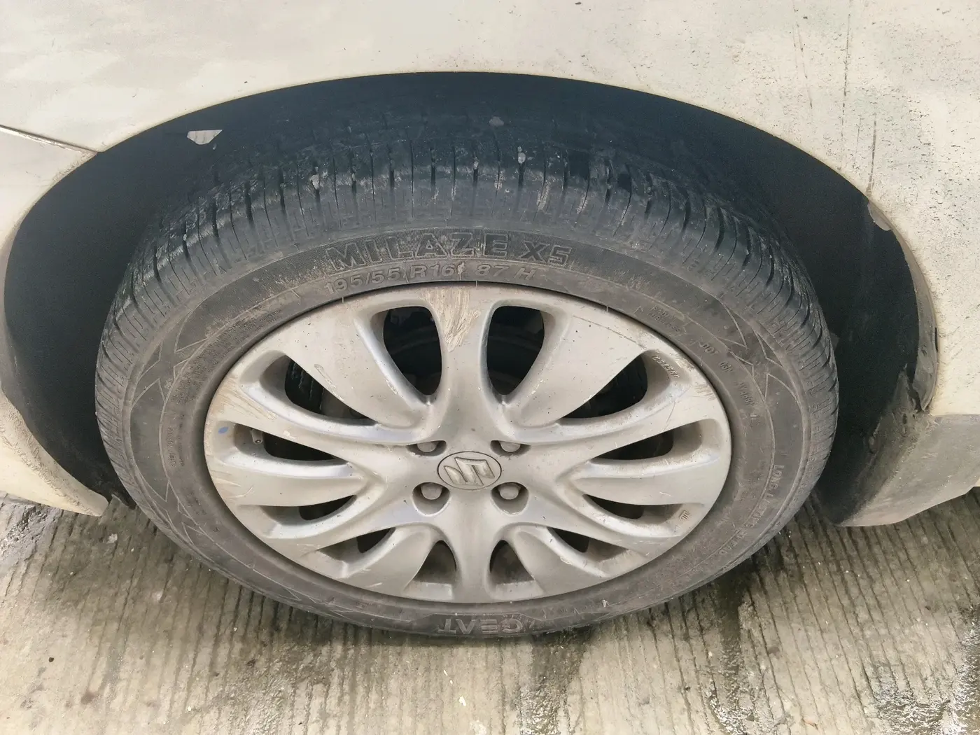 2018 Maruti Baleno ALPHA PETROL 1.2, Petrol, Manual, 31,887 km, tyre