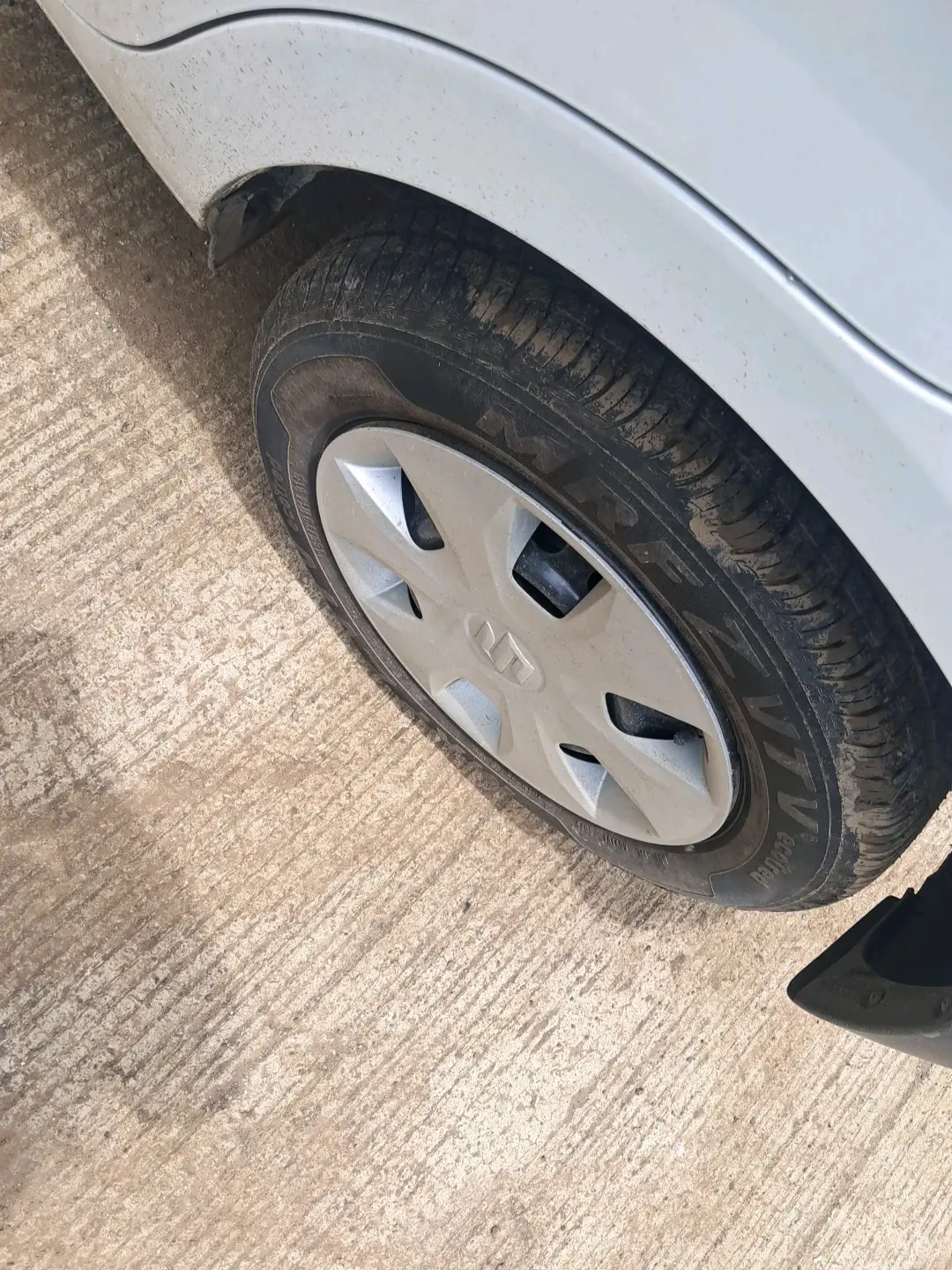 2026 Maruti New Wagon-R VXI 1.0, CNG, Manual, 1,304 km, tyre