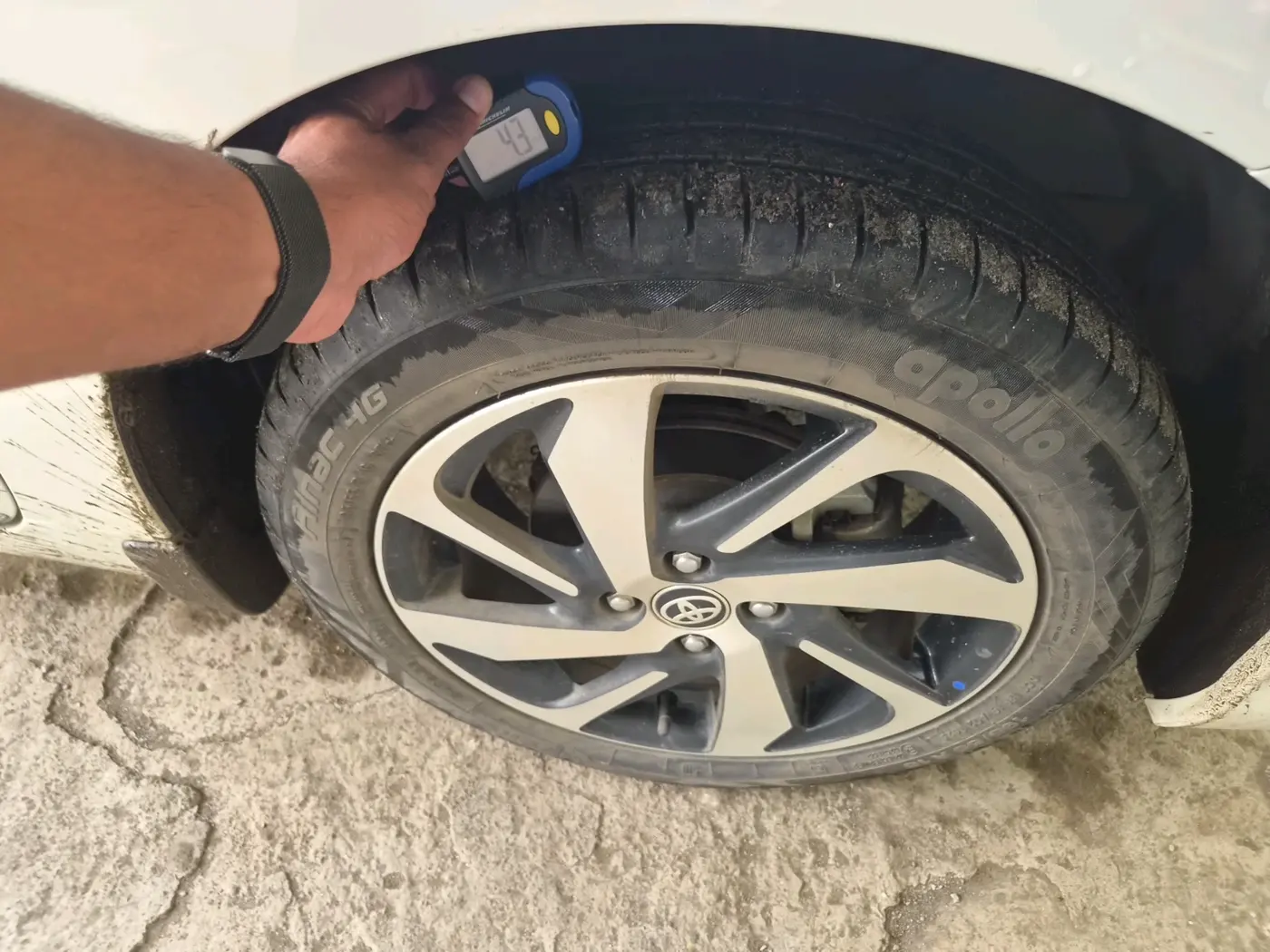 2025 Toyota Glanza G E-CNG, CNG, Manual, 30,371 km, tyre
