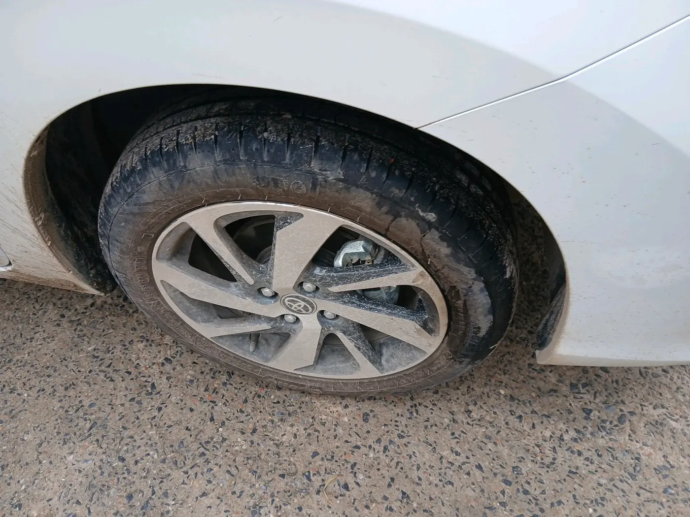 2026 Toyota Glanza G E-CNG, CNG, Manual, 2,393 km, tyre