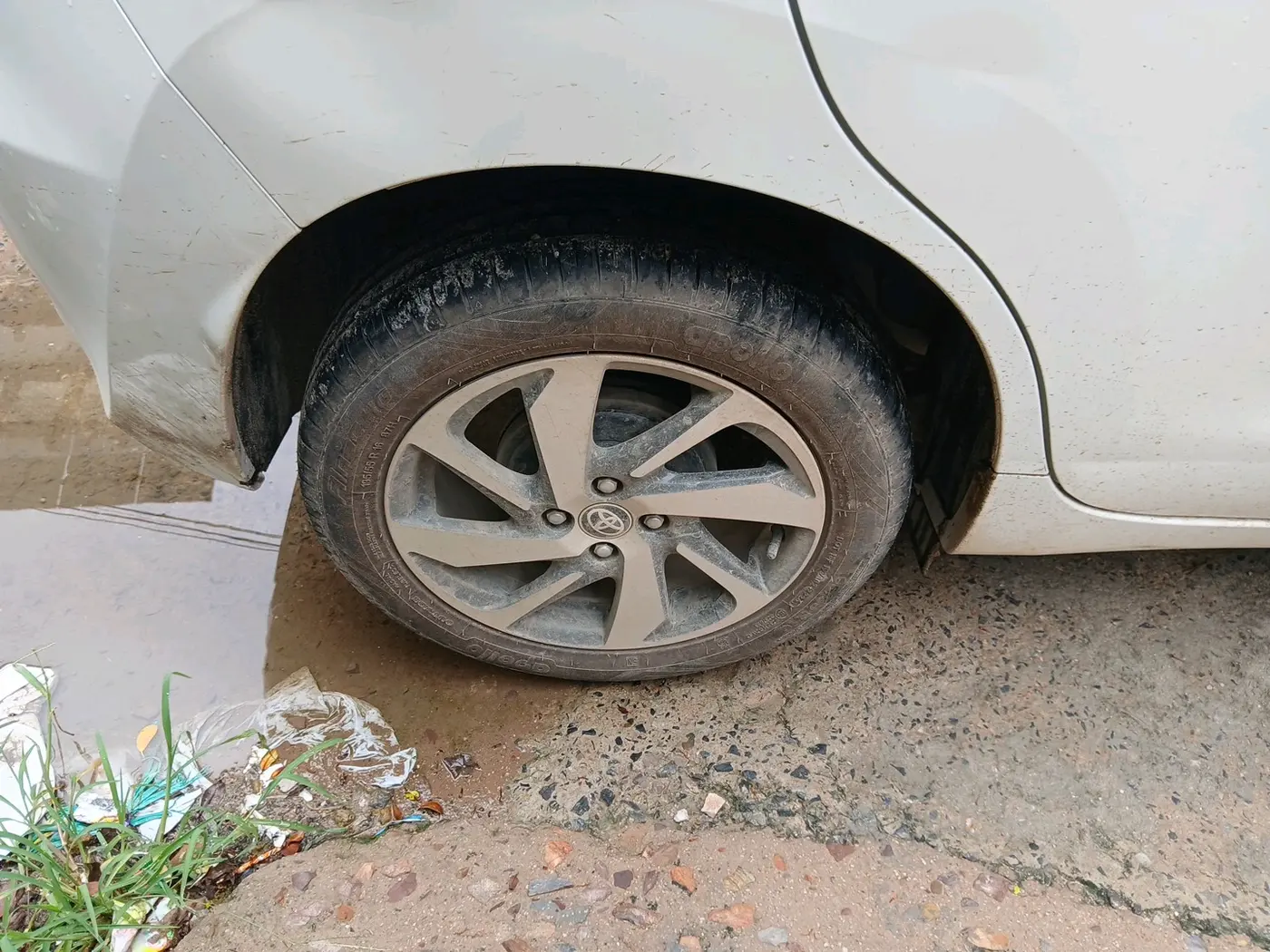 2026 Toyota Glanza G E-CNG, CNG, Manual, 2,393 km, tyre