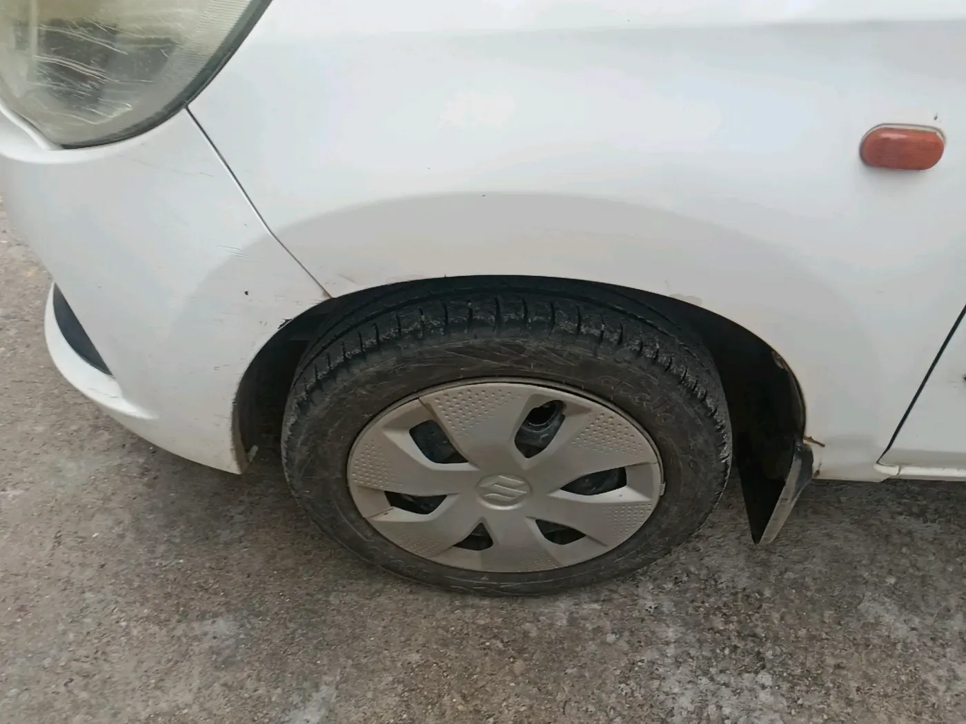 2016 Maruti Alto K10 VXI, CNG, Manual, 1,04,441 km, tyre