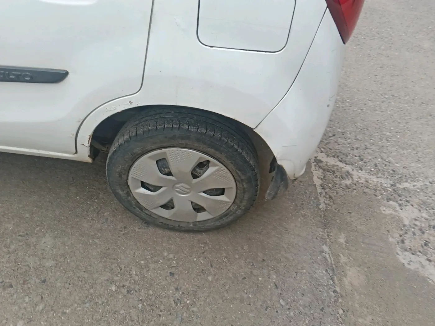 2016 Maruti Alto K10 VXI, CNG, Manual, 1,04,441 km, tyre