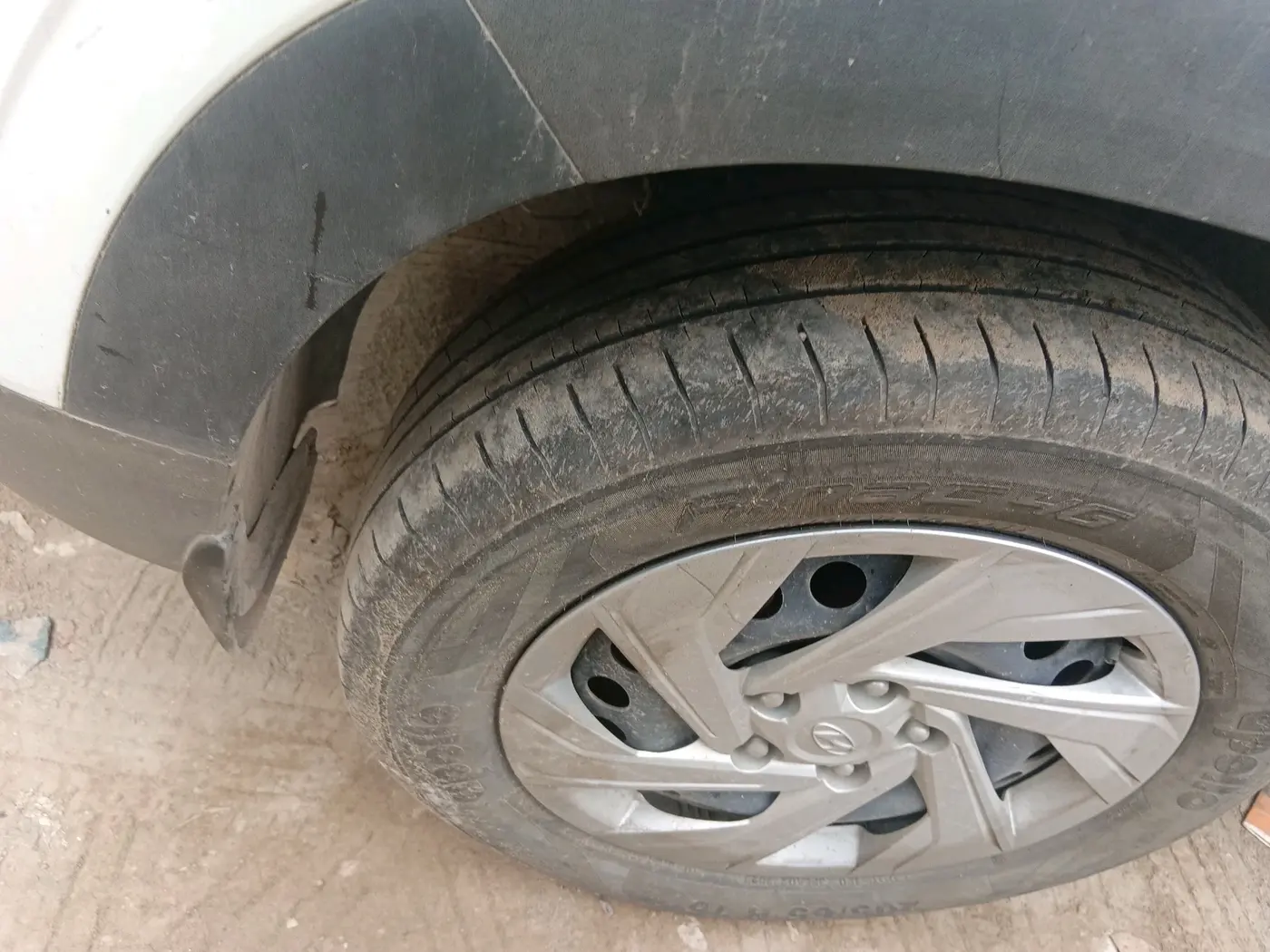 2023 Hyundai Creta EX 1.5 PETROL, Petrol, Manual, 29,034 km, tyre