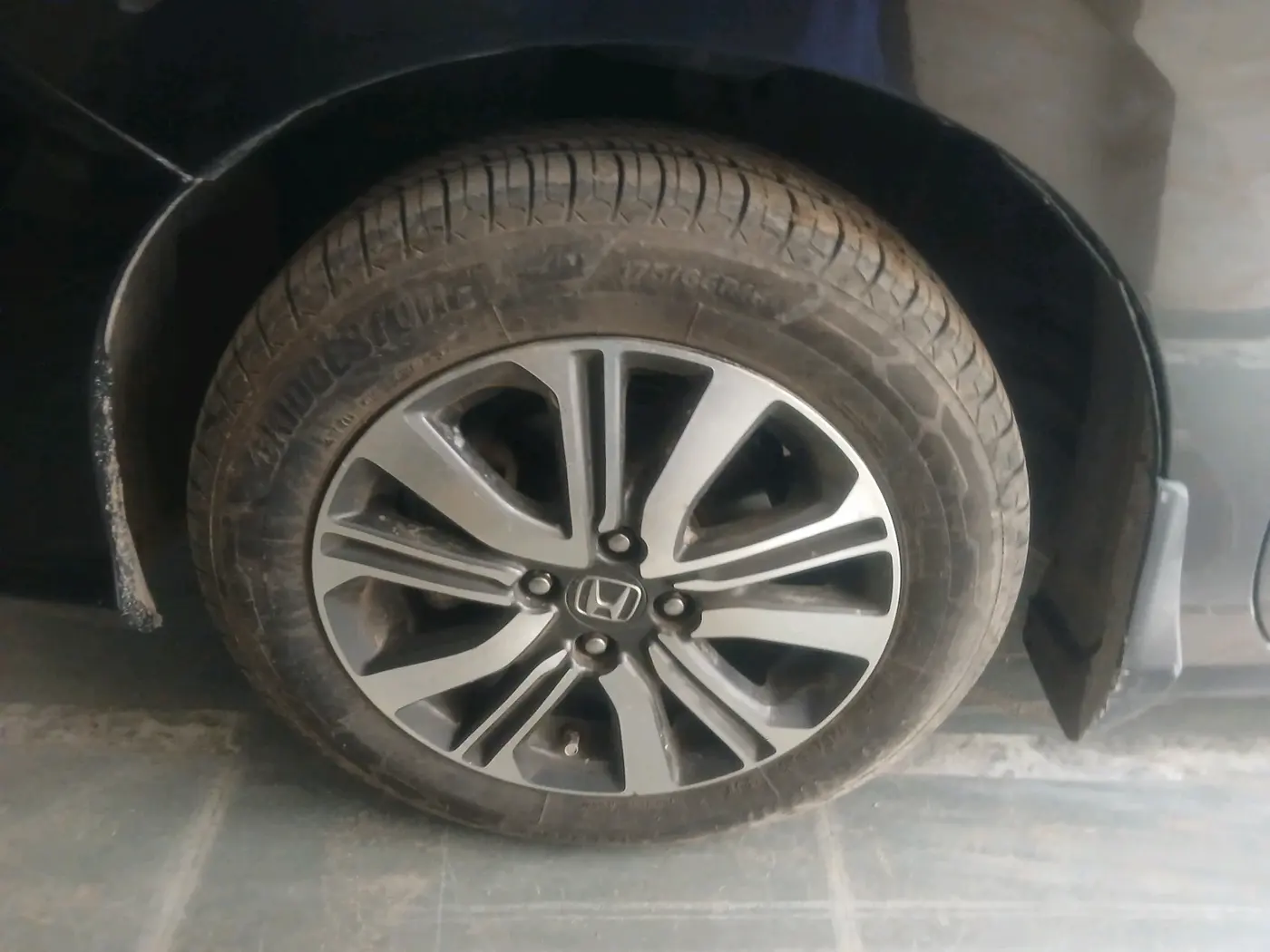 2019 Honda City 1.5L I-VTEC V MT, Petrol, Manual, 83,961 km, tyre