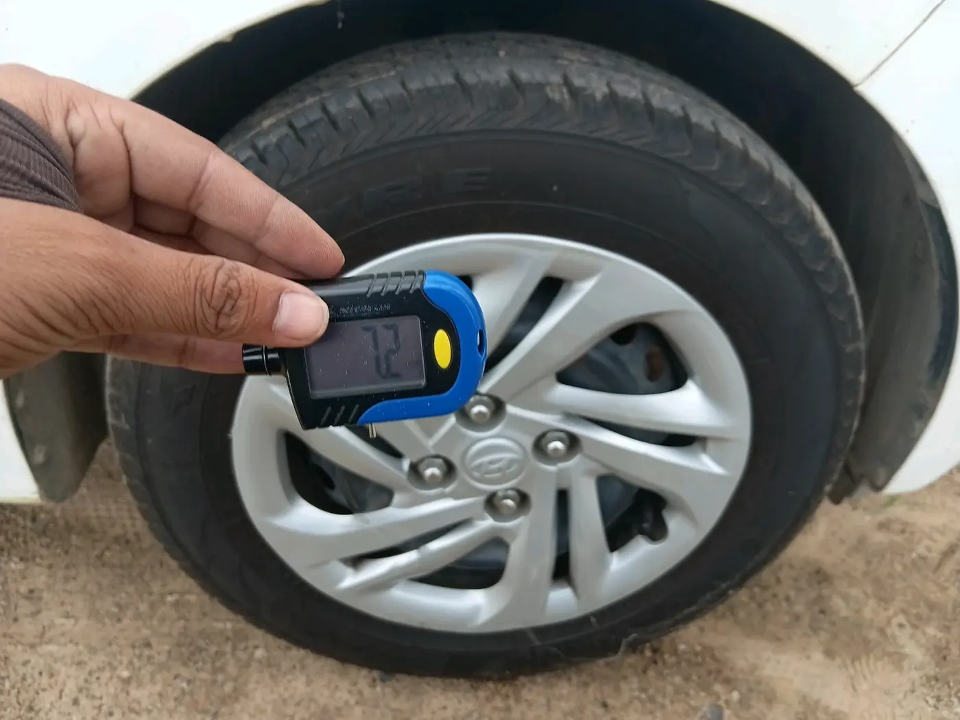 2021 Hyundai GRAND I10 NIOS MAGNA AMT 1.2 KAPPA VTVT, Petrol, Automatic, 74,305 km, tyre