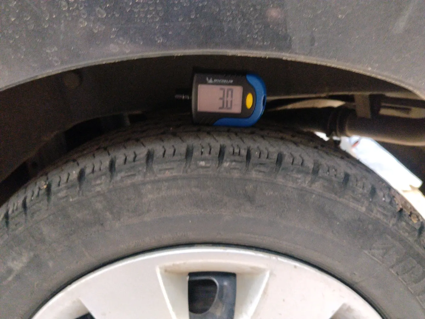 2014 Maruti Alto K10 VXI, Petrol, Manual, 67,664 km, tyre
