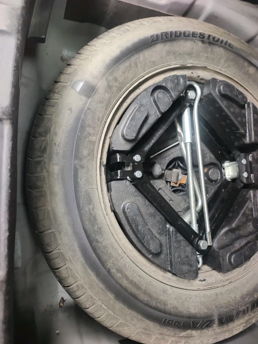 2019 Tata NEXON XZA PLUS DIESEL, Diesel, Automatic, 80,628 km, tyre