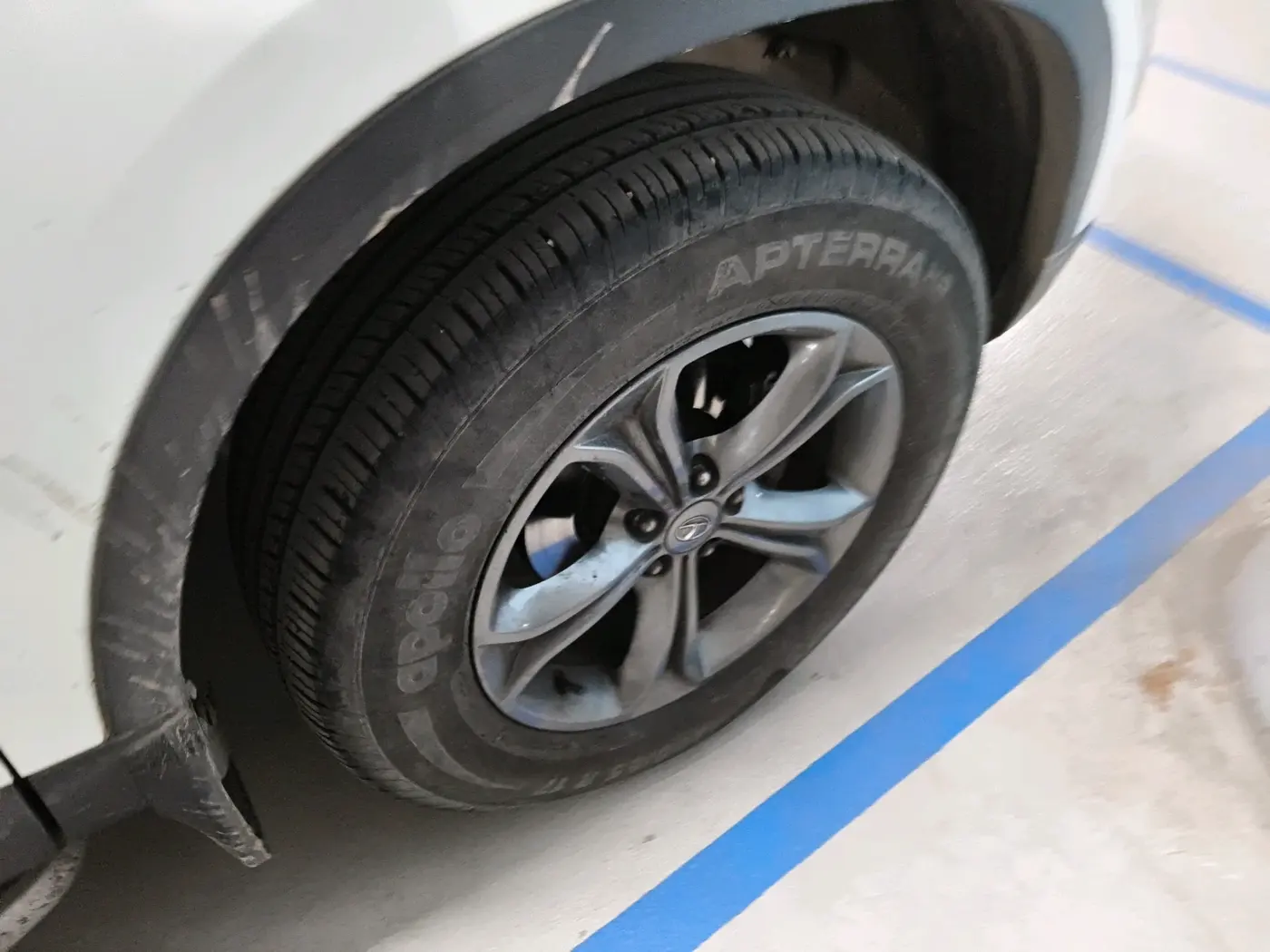 2021 Tata Harrier XTA 2.0L KRYOTEC PLUS, Diesel, Automatic, 42,253 km, tyre