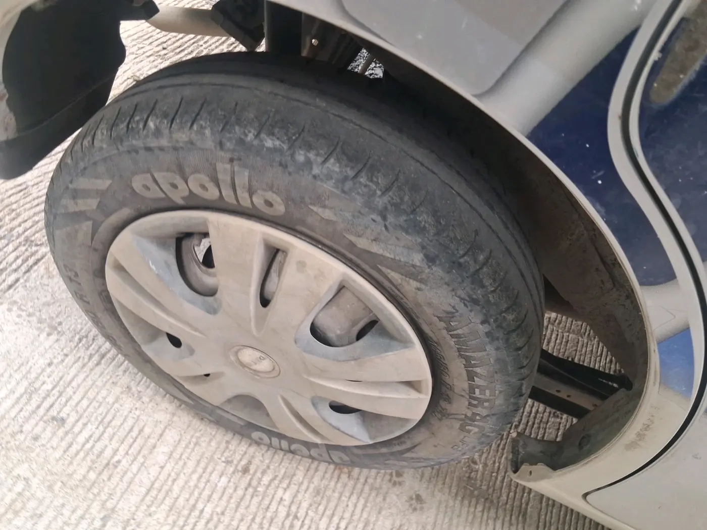 2012 Maruti Wagon R 1.0 LXI, Petrol, Manual, 80,146 km, tyre