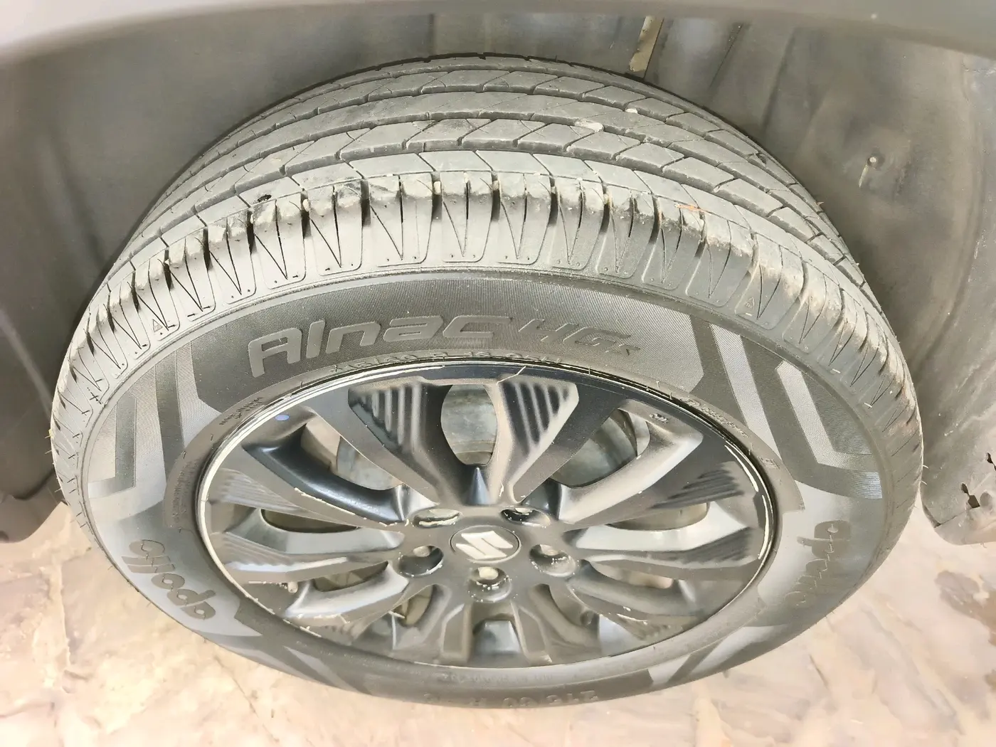 2022 Maruti Vitara Brezza ZXI, Petrol, Manual, 58,257 km, tyre
