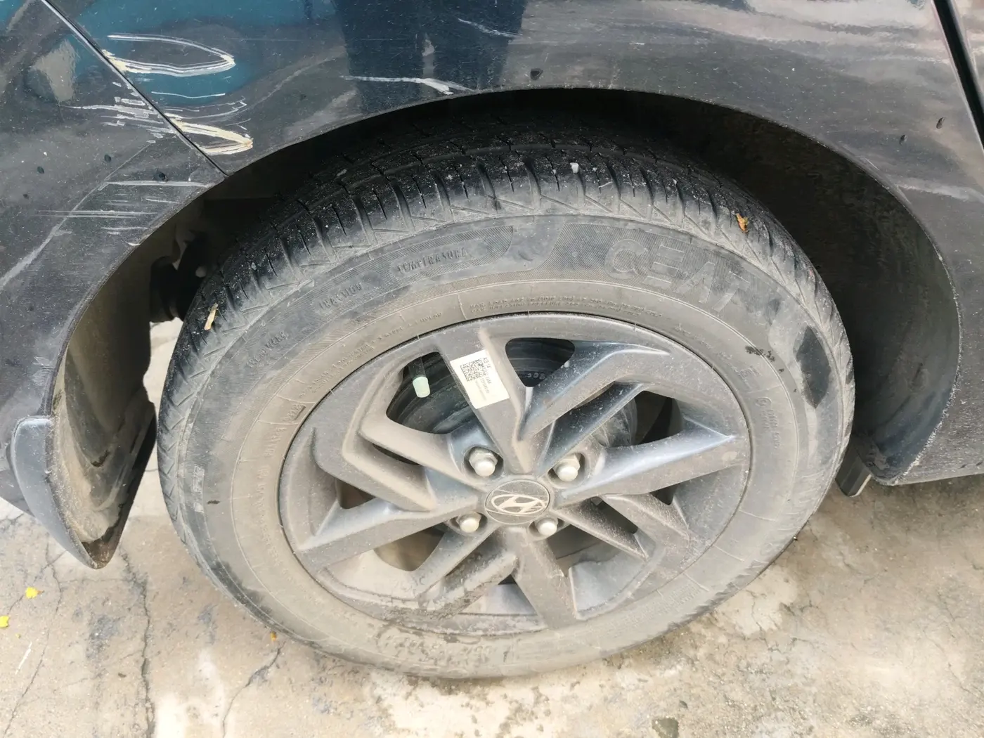 2022 Hyundai GRAND I10 NIOS SPORTZ AMT 1.2 KAPPA VTVT, Petrol, Automatic, 32,715 km, tyre