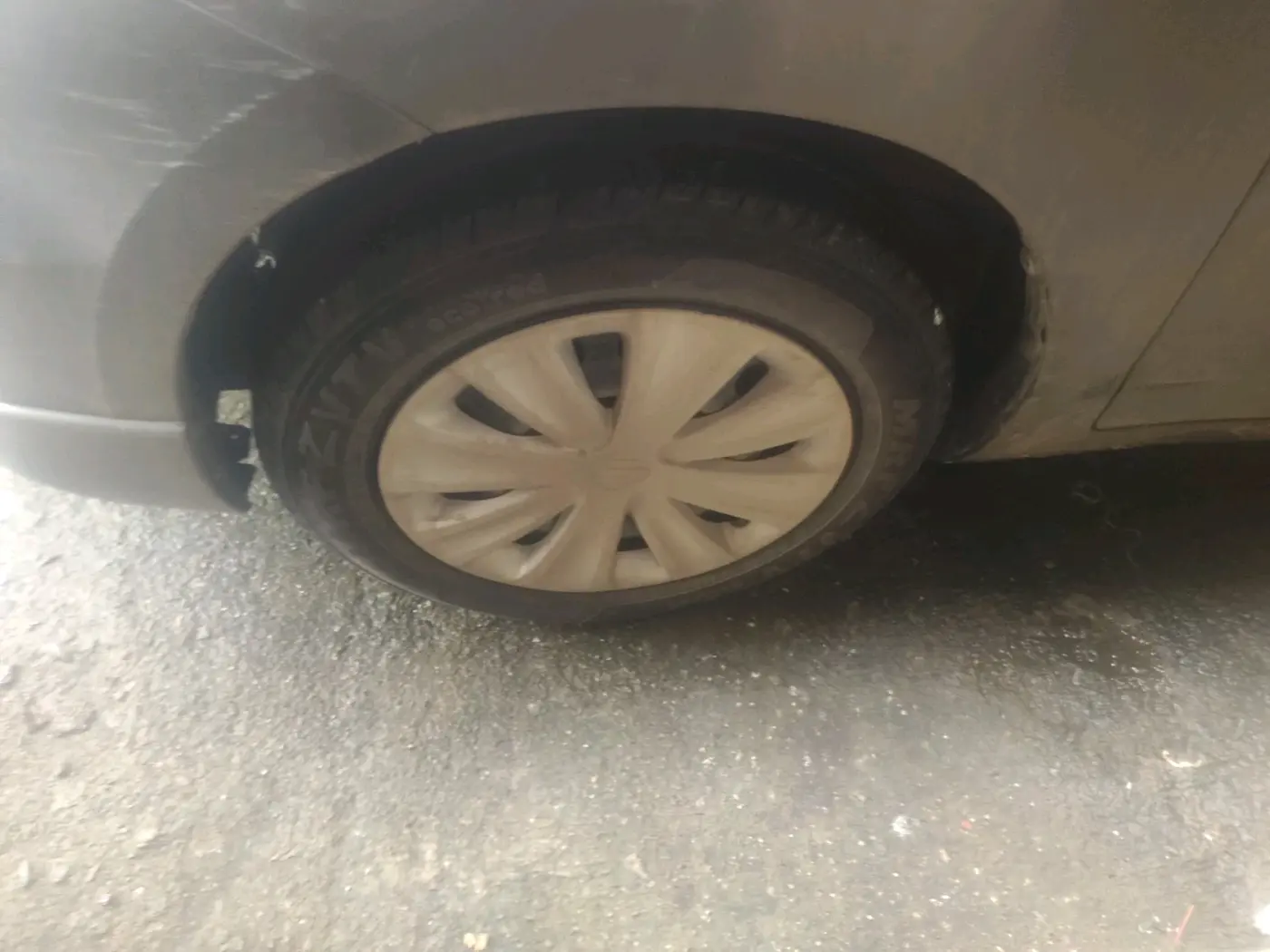 2018 Maruti Ertiga VXI CNG, CNG, Manual, 1,03,430 km, tyre