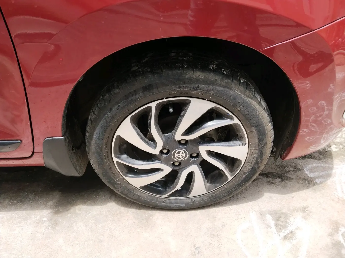 2020 Toyota Glanza G, Petrol, Manual, 39,288 km, tyre