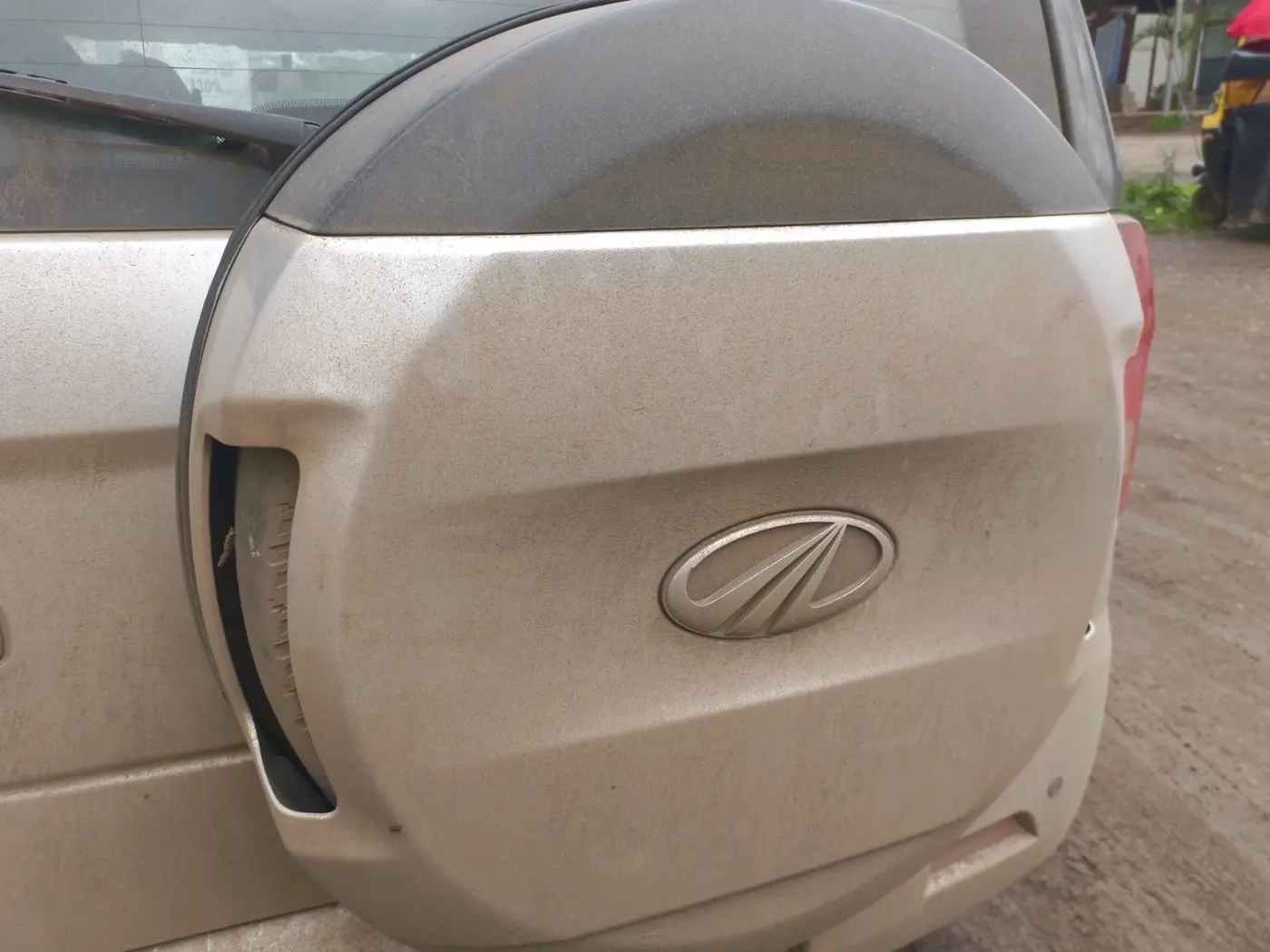 2016 Mahindra TUV300 T8, Diesel, Manual, 2,85,670 km, tyre