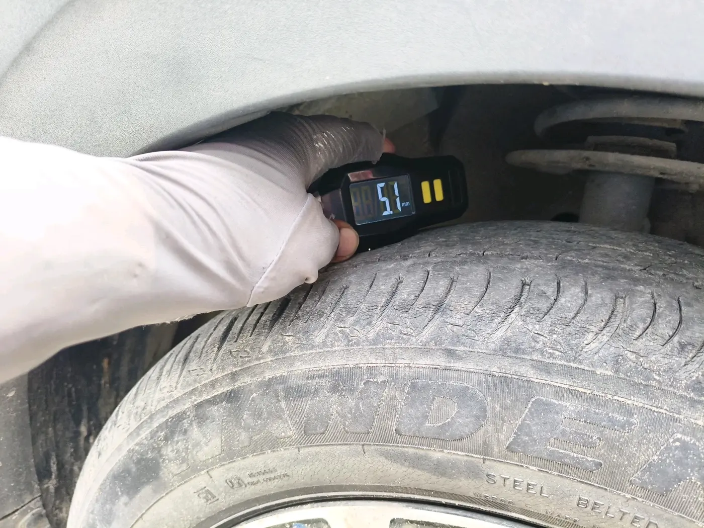 2023 Maruti XL6 ZETA AT, Petrol, Automatic, 1,22,896 km, tyre