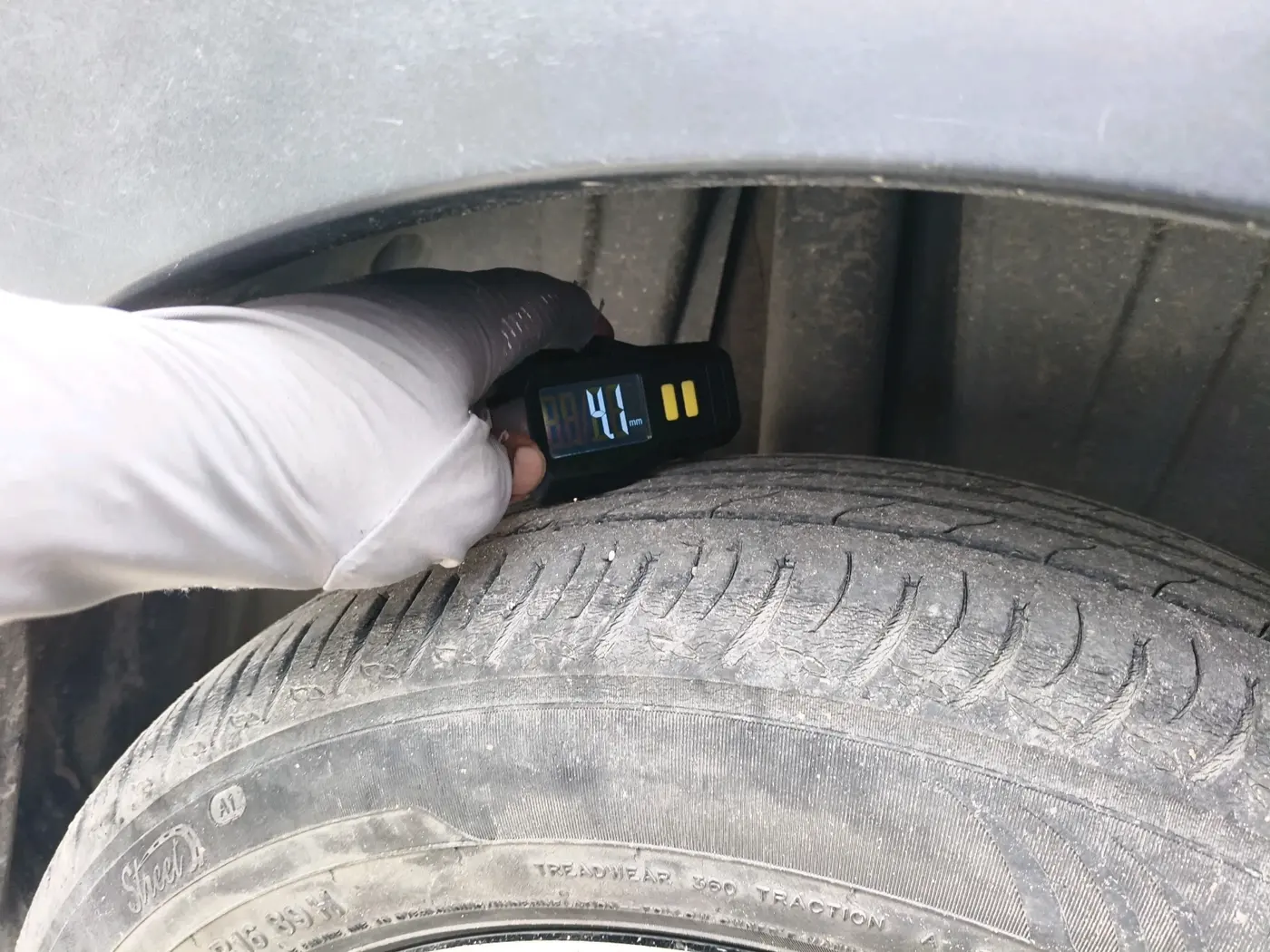 2023 Maruti XL6 ZETA AT, Petrol, Automatic, 1,22,896 km, tyre