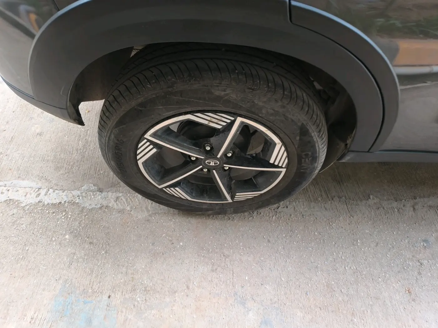 2026 Tata NEXON CREATIVE 1.2 PETROL, Petrol, Manual, 4,269 km, tyre