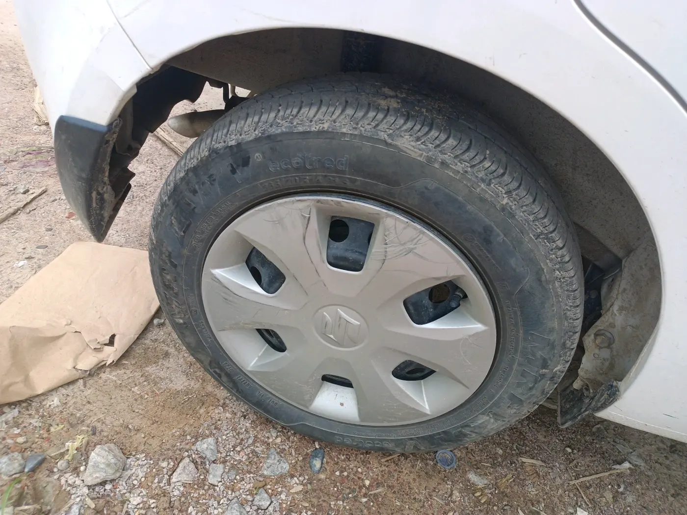 2025 Maruti New Wagon-R VXI CNG 1.0, CNG, Manual, 20,940 km, tyre