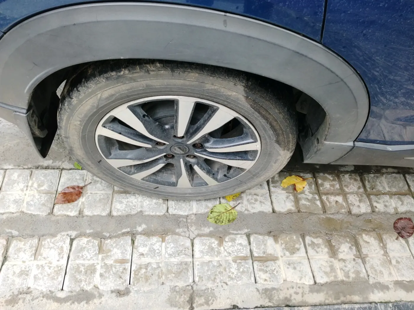2019 Nissan Kicks XV 1.5, CNG, Manual, 71,384 km, tyre