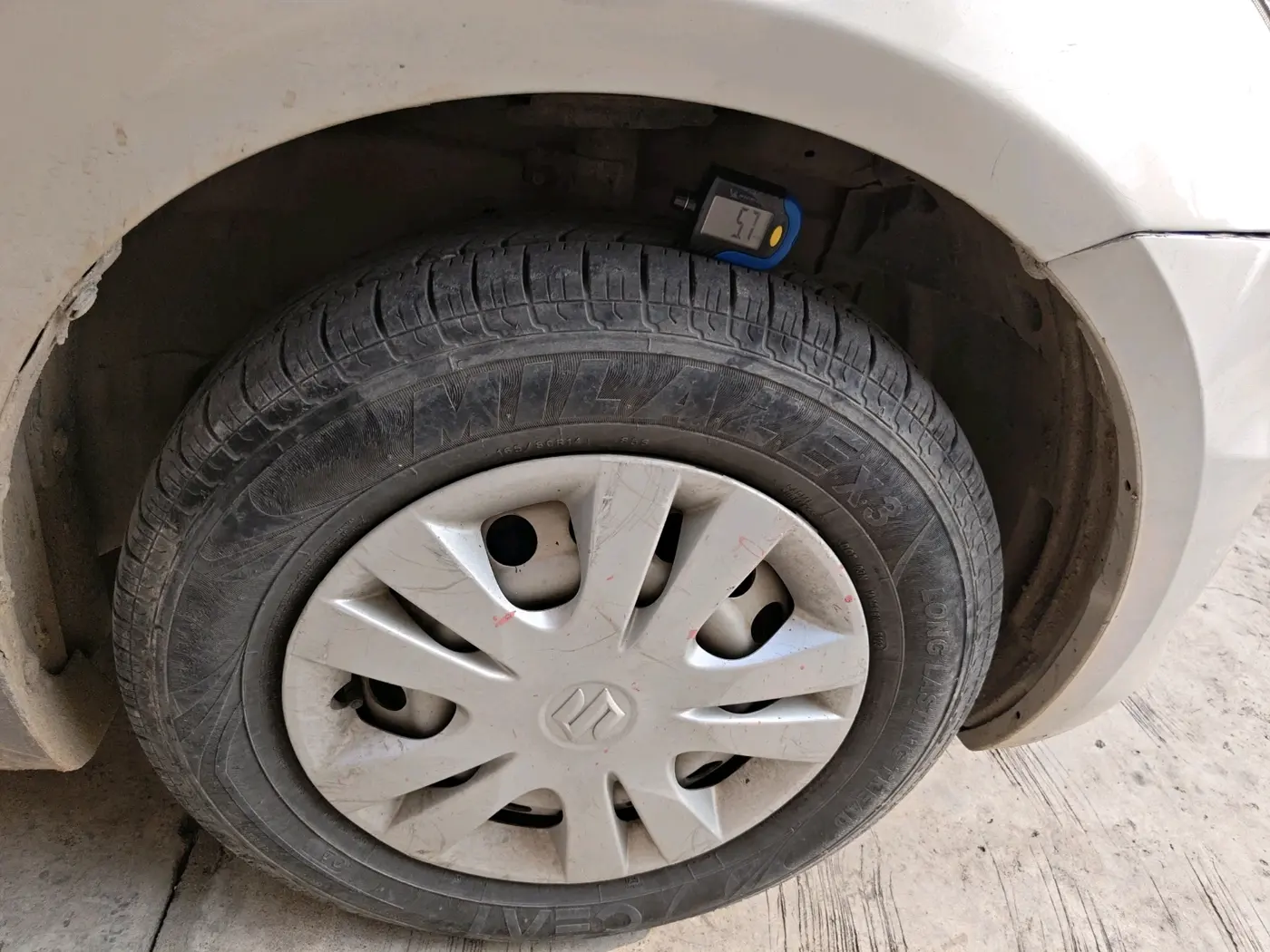 2017 Maruti Swift LDI, Diesel, Manual, 1,22,731 km, tyre