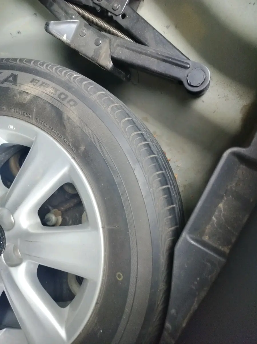 2013 Toyota Corolla Altis VL AT PETROL, Petrol, Automatic, 1,60,825 km, tyre
