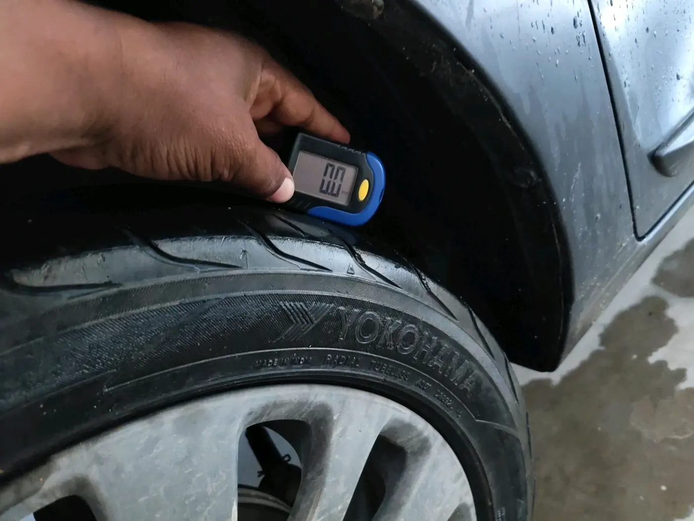 2017 Maruti Baleno ZETA PETROL 1.2, Petrol, Manual, 1,02,224 km, tyre