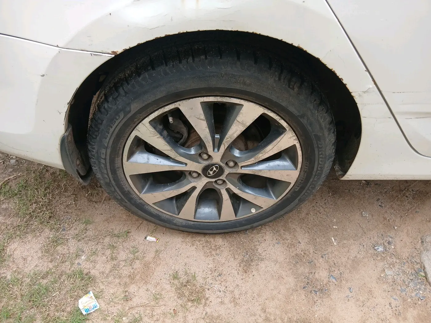 2013 Hyundai Verna FLUIDIC 1.6 CRDI SX, Diesel, Manual, 1,55,165 km, tyre